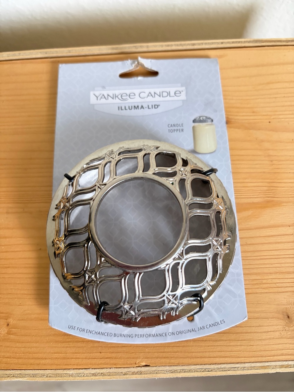 NWT Yankee Candle Silver Illuma-Lid Candle Topper